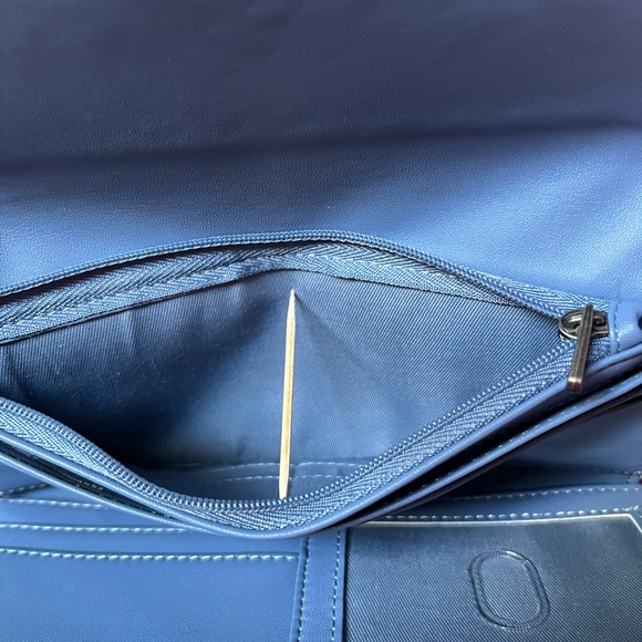 Beautiful ‘Designer Inspired’ Tri-Fold Wallet in Gorgeous Slate Blue Color NWOT - Picture 9 of 16